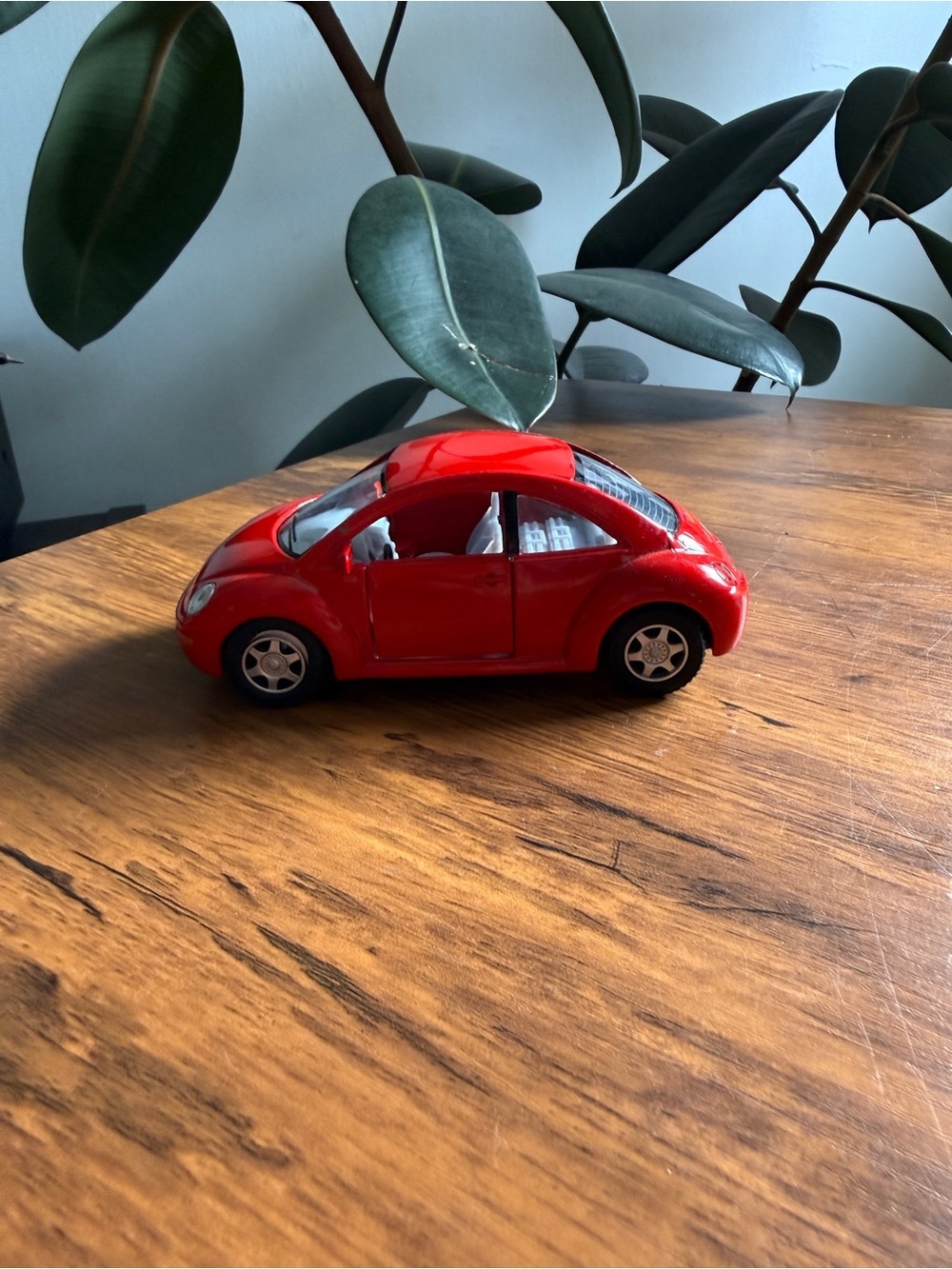 Red Toy Beetle Car KINSMART- Classic Ride-On Style